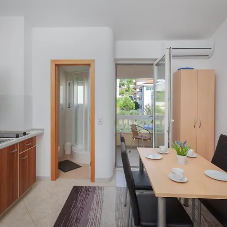 Apartment Andric Makarska