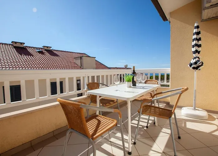 Апартаменти Emilija