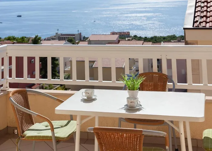 Emilija 公寓 马卡尔斯卡